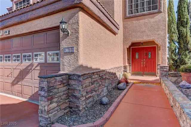 $2,710 | 8700 Captains Place, Las Vegas, NV 89117