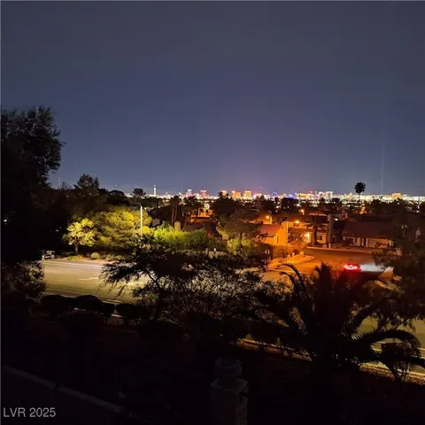 $2,710 | 8700 Captains Place, Las Vegas, NV 89117