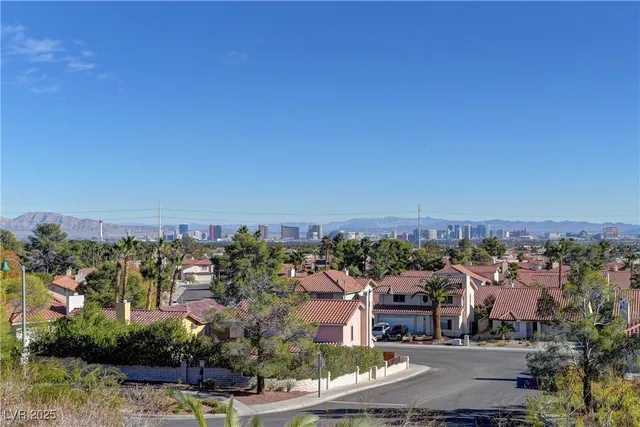 $2,710 | 8700 Captains Place, Las Vegas, NV 89117