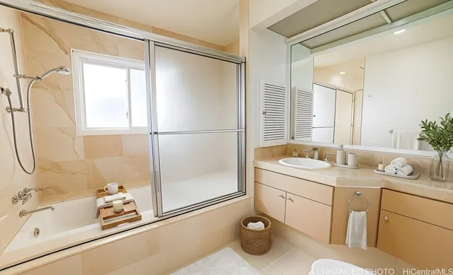 $4,900,000 | 235 Portlock Road, Honolulu, HI 96825