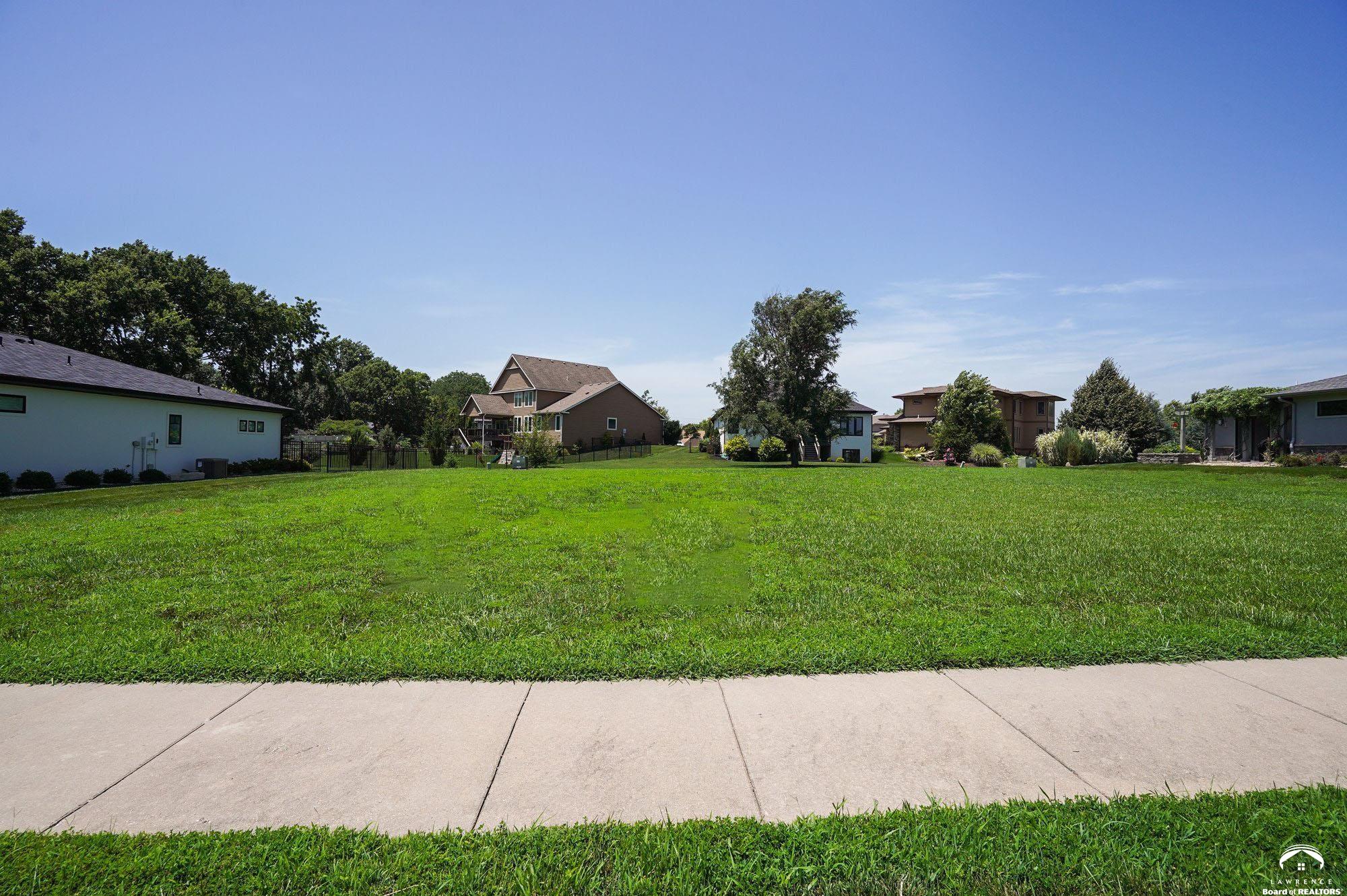 212 Stockade Street Lawrence, KS 66049 - Photo 10 of 22