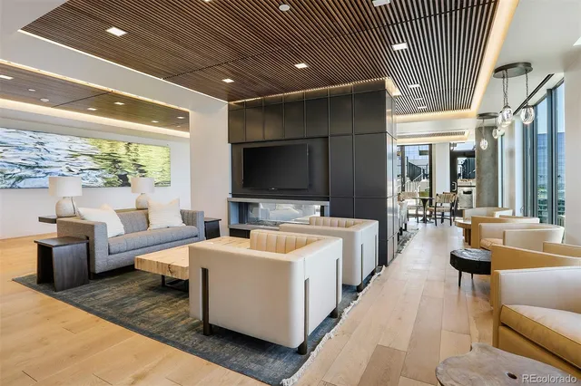 $2,000 | 1750 Wewatta Street, Unit 1305, Denver, CO 80202