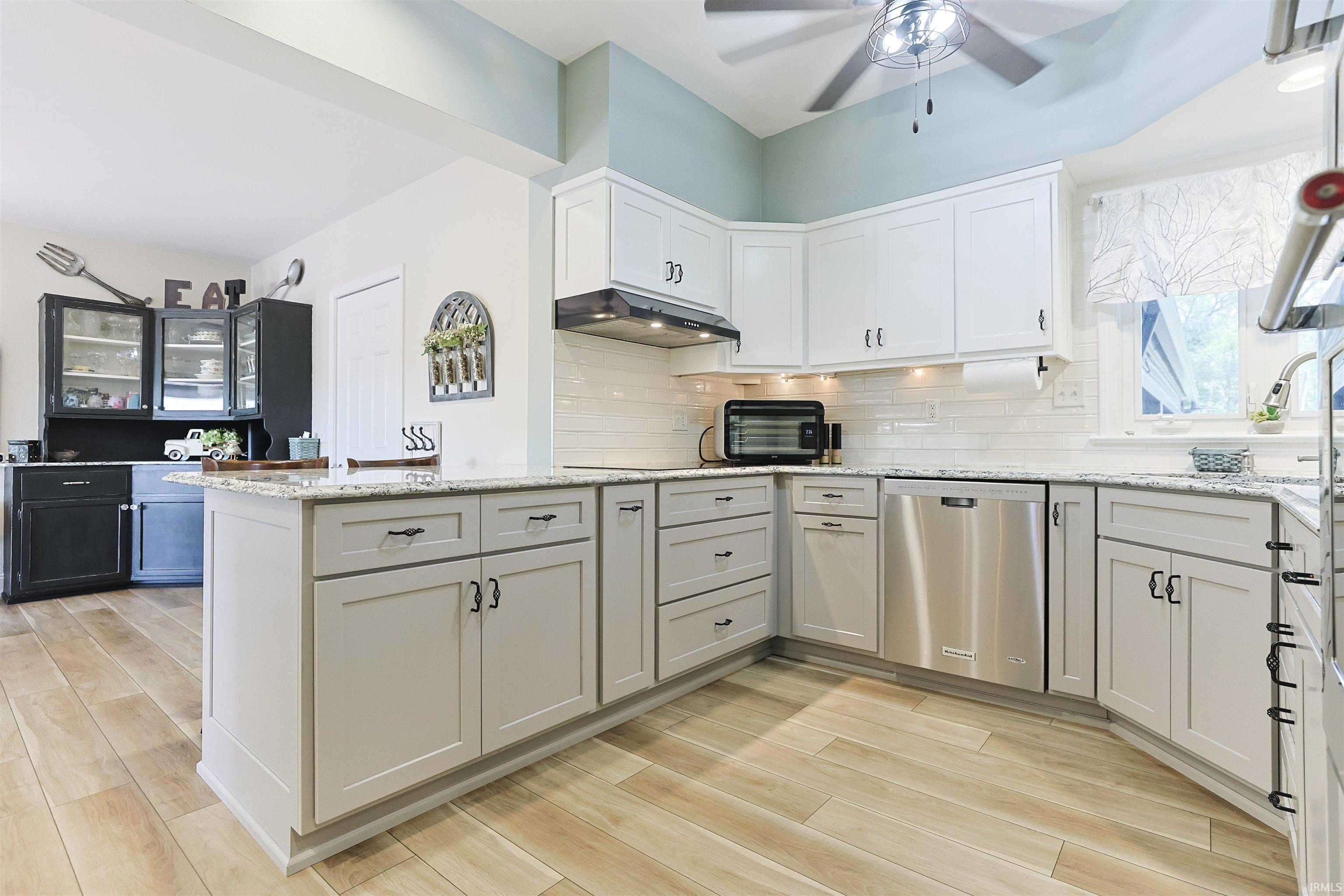 10098 Jefferson Road Osceola, IN 46561 - Photo 9 of 48 Gallery Image 9