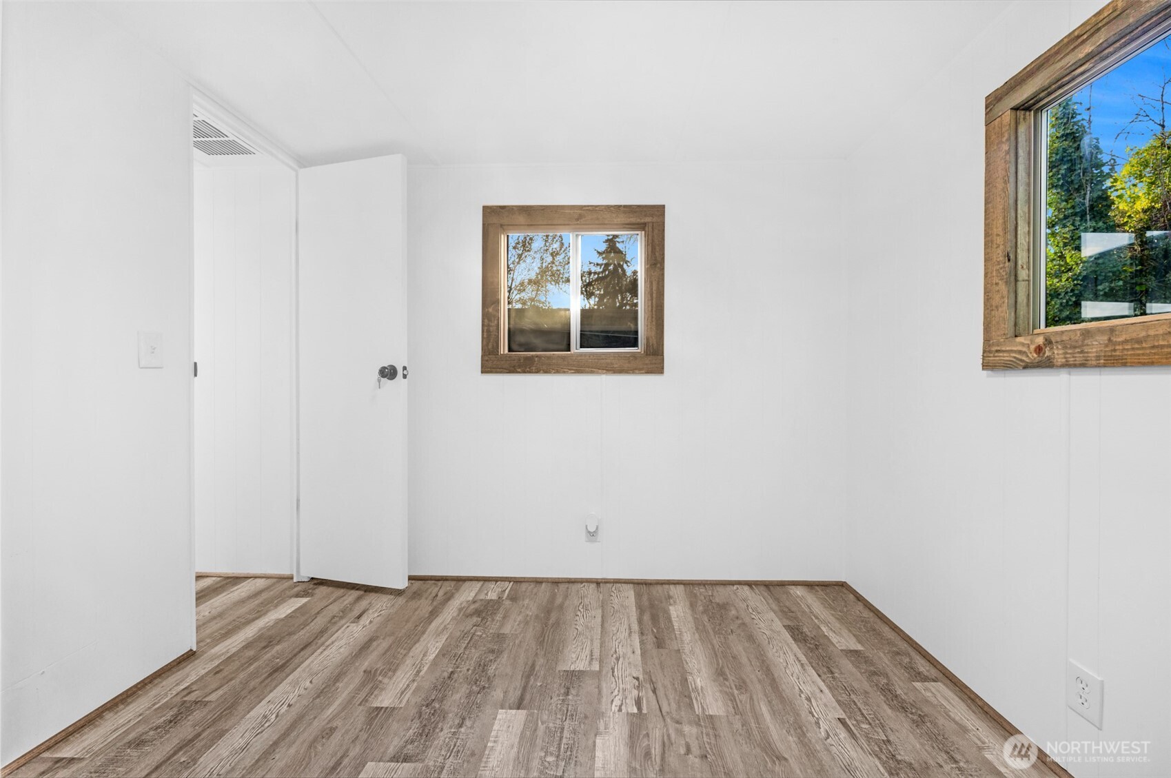 14322 Admiralty Way, Unit 8 Lynnwood, WA 98087 - Photo 13 of 21