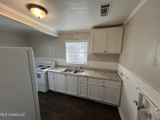 $70,000 | 450 Derrick Street, Jackson, MS 39203