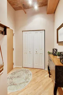 $625,000 | 550 North Kingsbury Street, Unit 520, Chicago, IL 60654