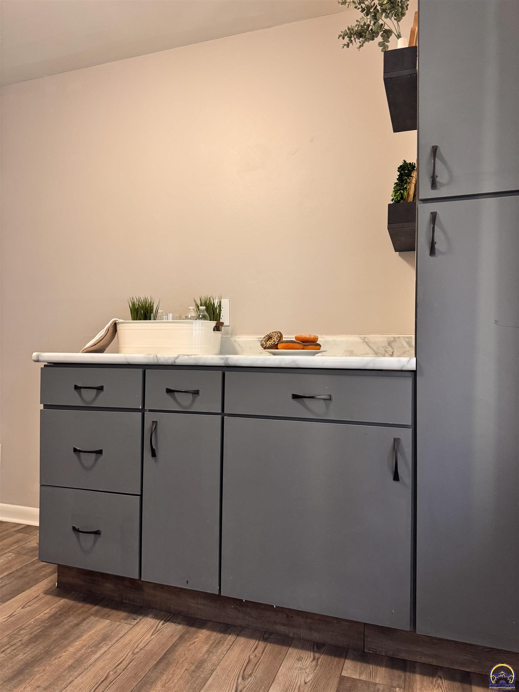 3036 Southwest Boswell Avenue Topeka, KS 66611 - Photo 16 of 52