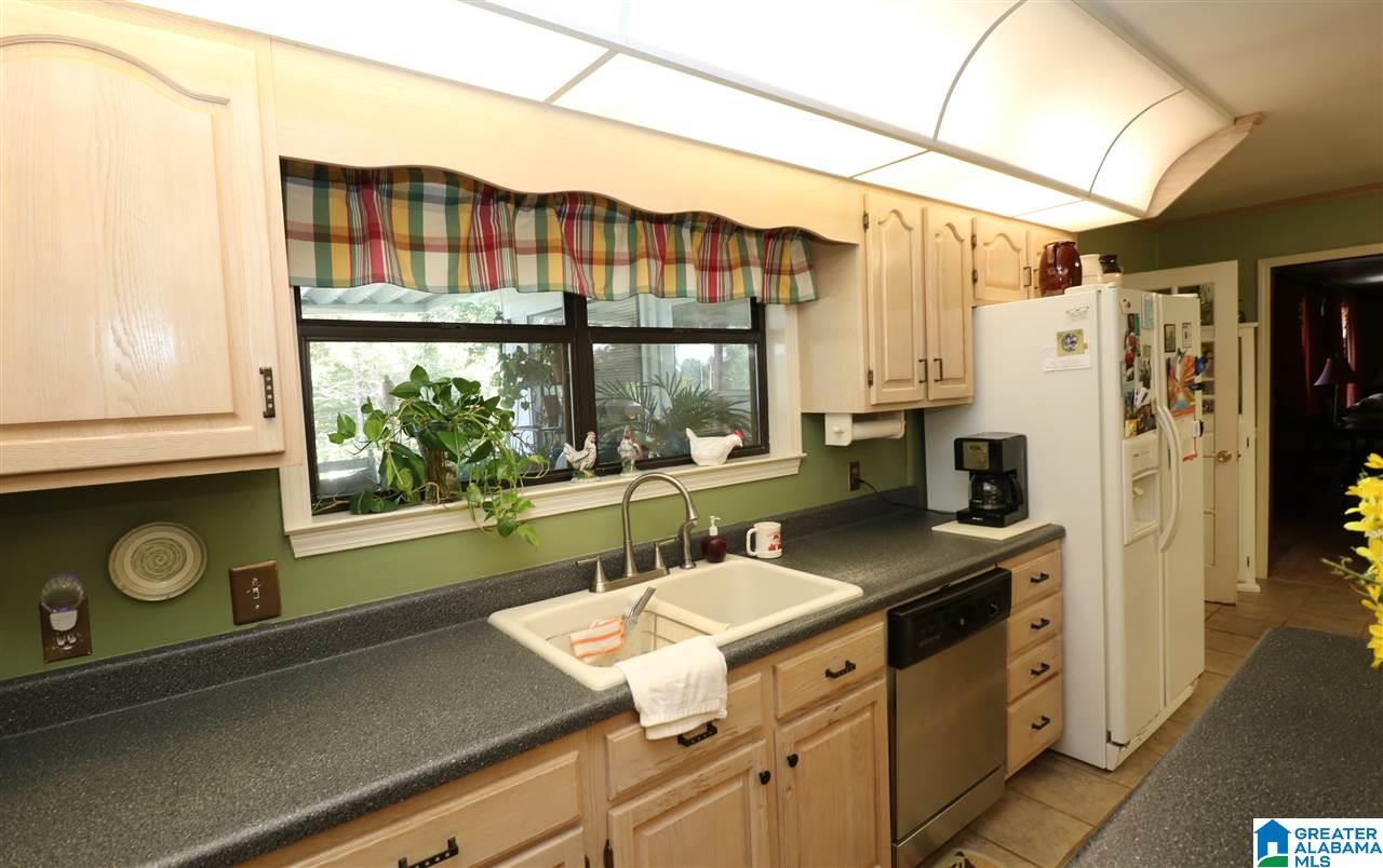 292 Arrowhead Road Cropwell, AL 35054 - Photo 6 of 49