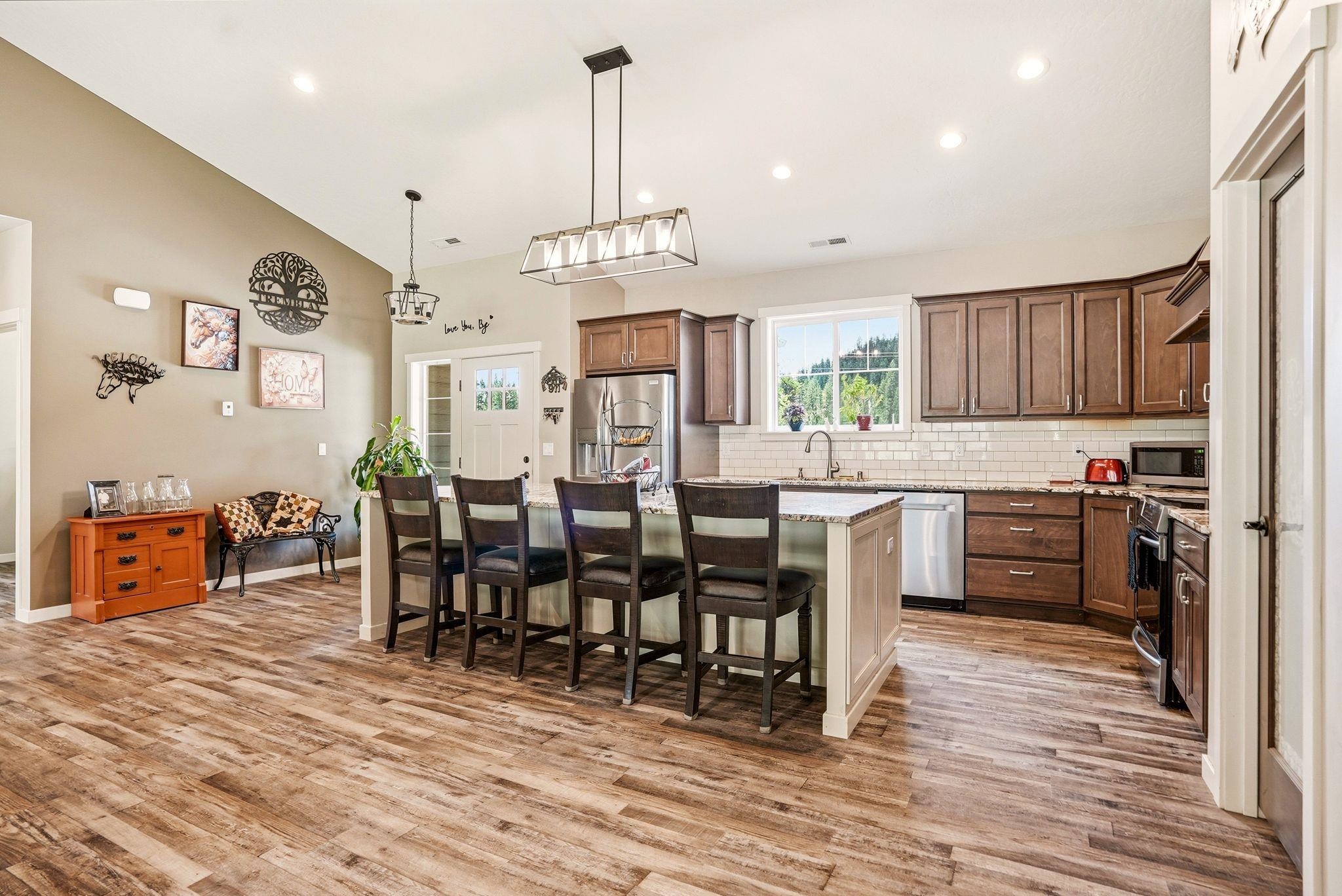 7702 West Jensen Road Cheney, WA 99004 - Photo 13 of 41