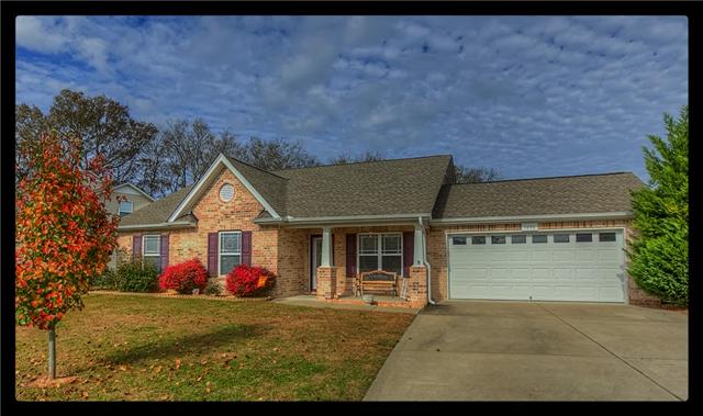1036 Hummingbird Lane Spring Hill, TN 37174 - Photo 1 of 20 Gallery Image 1