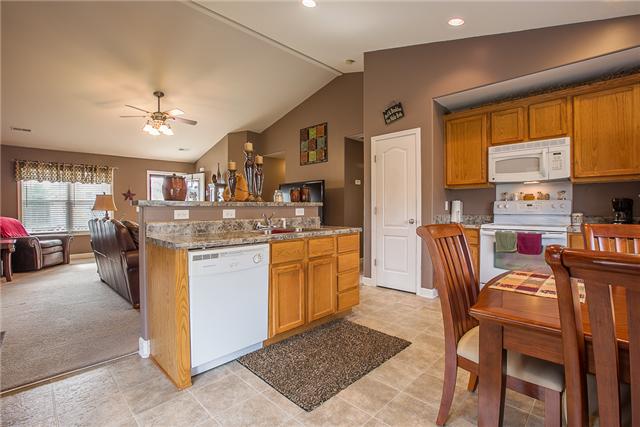 1036 Hummingbird Lane Spring Hill, TN 37174 - Photo 5 of 20 Gallery Image 5
