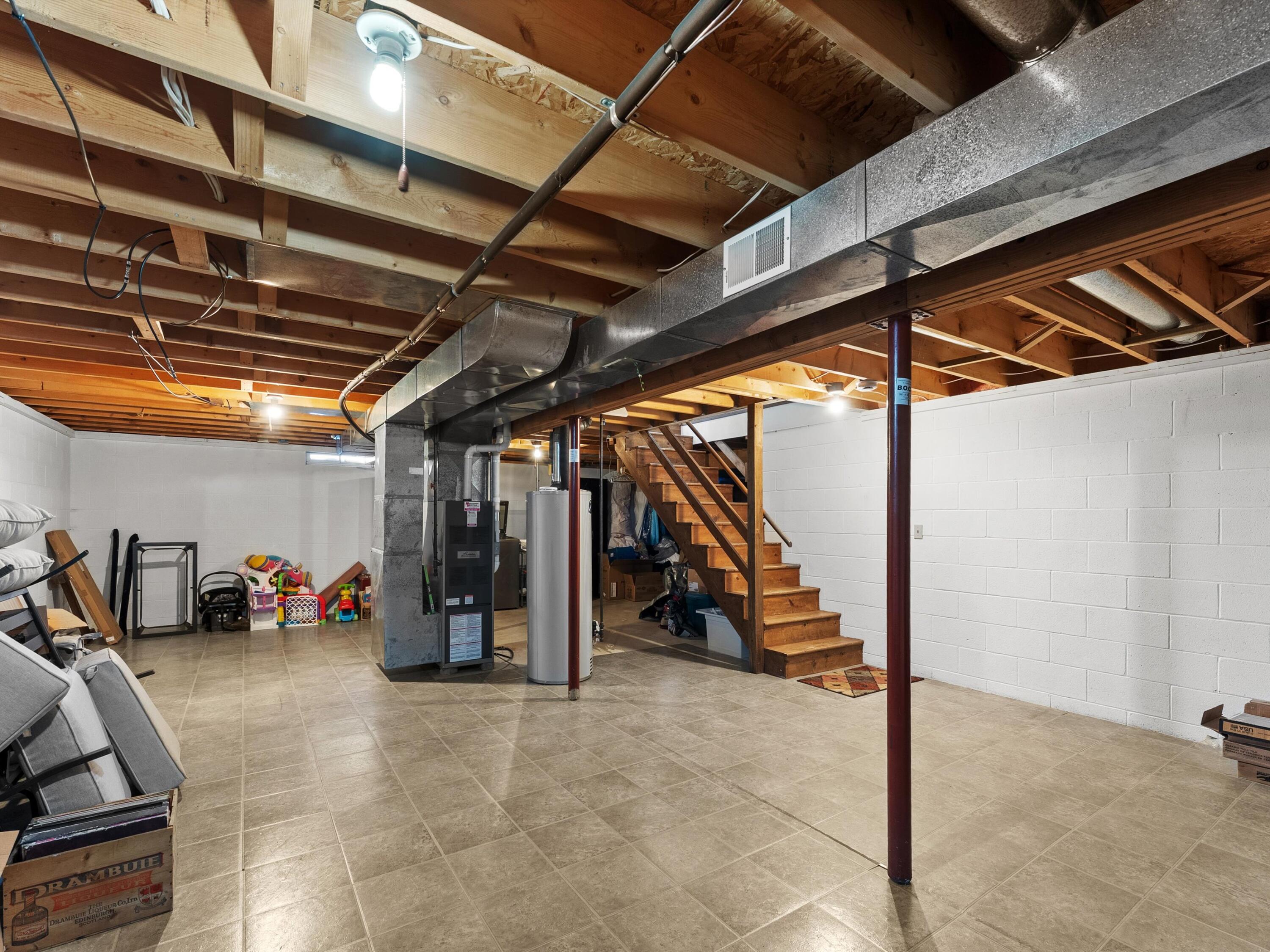 1102 East Cedar Avenue Manitowoc, WI 54220 - Photo 17 of 21 lower