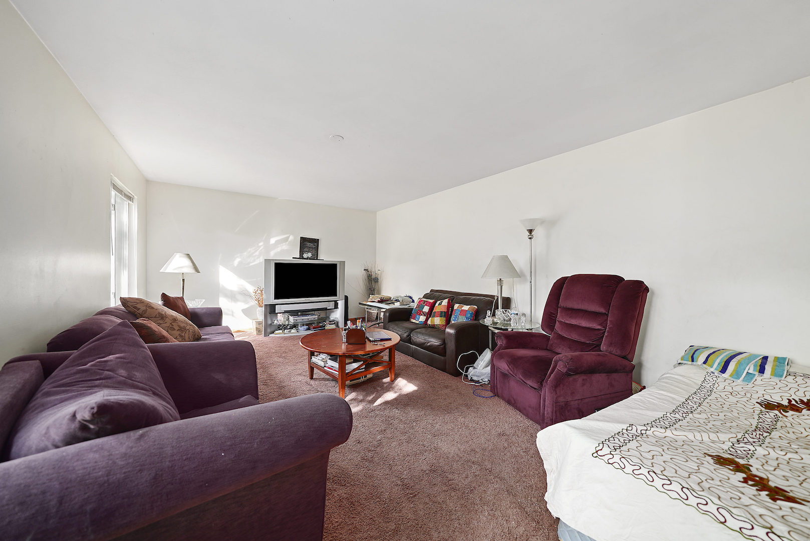 585 Red Barn Trail Bolingbrook, IL 60490 - Photo 9 of 25