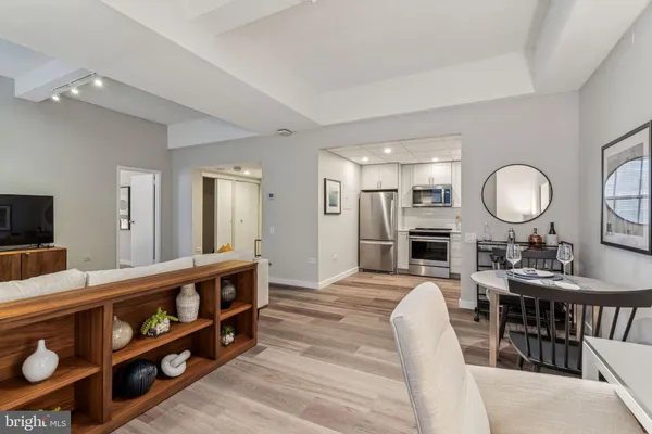 $2,625 | 875 Sansom Street, Unit 827, Philadelphia, PA 19107