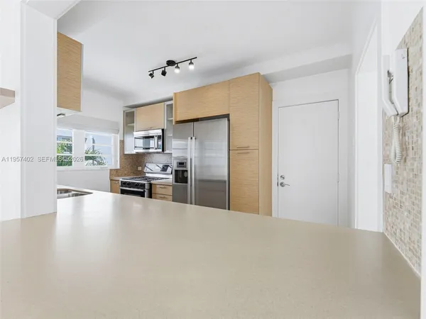 a view of outdoor space yard deck and patio