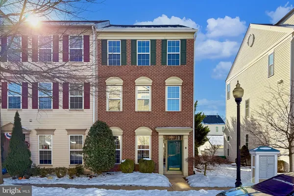 $3,300 | 26143 Nimbleton Square, Chantilly, VA 20152