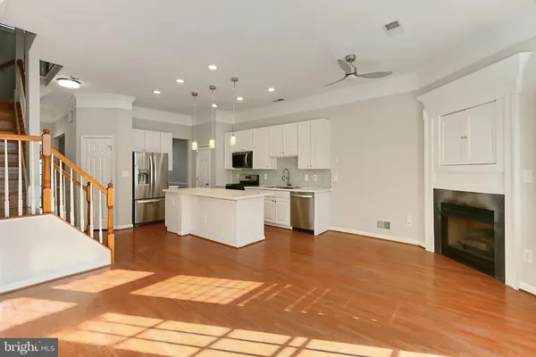 $3,300 | 26143 Nimbleton Square, Chantilly, VA 20152