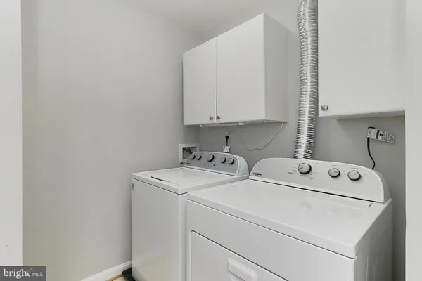 $3,300 | 26143 Nimbleton Square, Chantilly, VA 20152