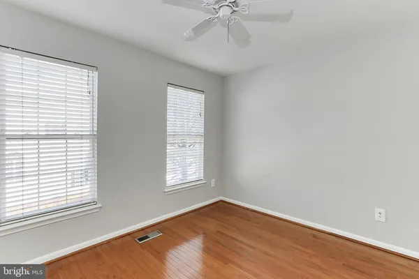 $3,300 | 26143 Nimbleton Square, Chantilly, VA 20152