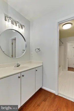 $3,300 | 26143 Nimbleton Square, Chantilly, VA 20152