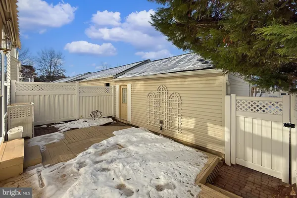 $3,300 | 26143 Nimbleton Square, Chantilly, VA 20152