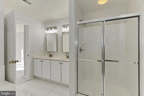 $3,300 | 26143 Nimbleton Square, Chantilly, VA 20152