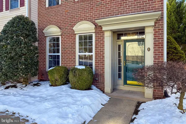 $3,300 | 26143 Nimbleton Square, Chantilly, VA 20152