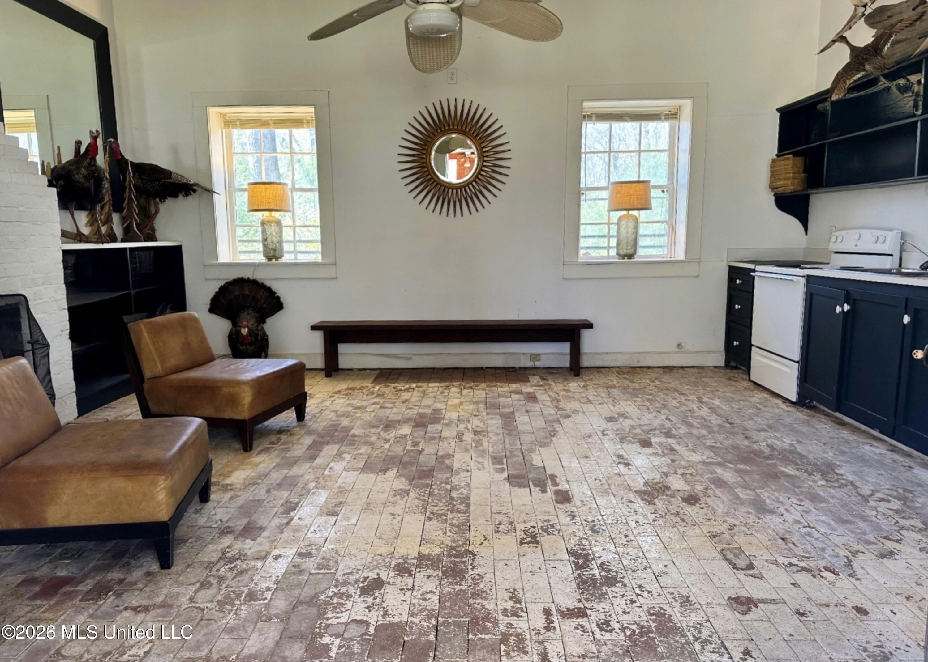9227 River Road Natchez, MS 39120 - Photo 61 of 97 Original Kitchen/Guest House