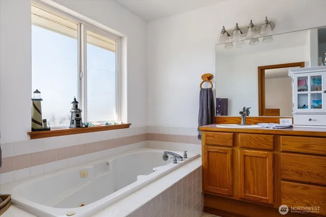 $845,000 | 648 Hacienda Drive, Coupeville, WA 98239