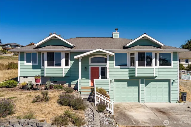 $845,000 | 648 Hacienda Drive, Coupeville, WA 98239