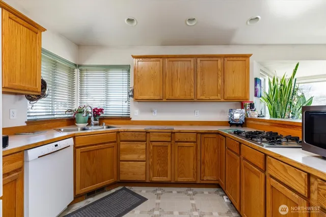 $845,000 | 648 Hacienda Drive, Coupeville, WA 98239