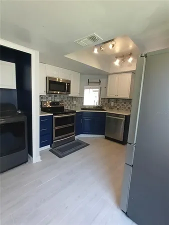 $2,500 | 1025 Kelsey Avenue, Oviedo, FL 32765