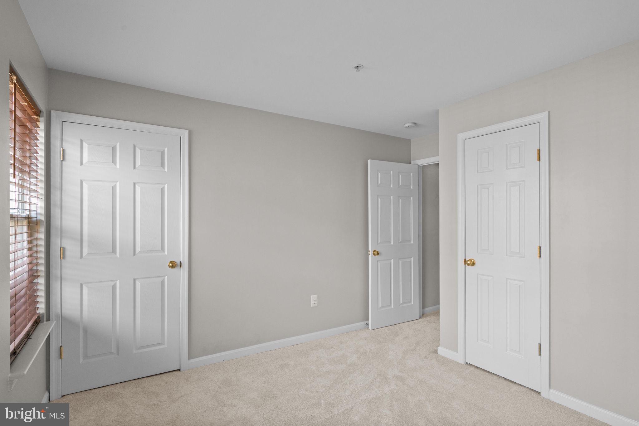 11844 Breton Court, Unit 19A Reston, VA 20191 - Photo 21 of 36 Neutral paint throughout