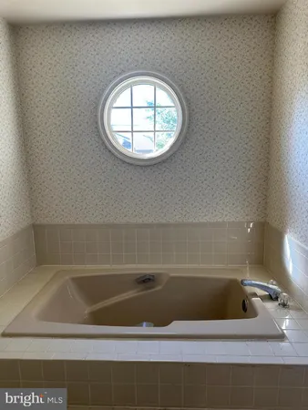 $800,000 | 604 Venice Drive, Silver Spring, MD 20904