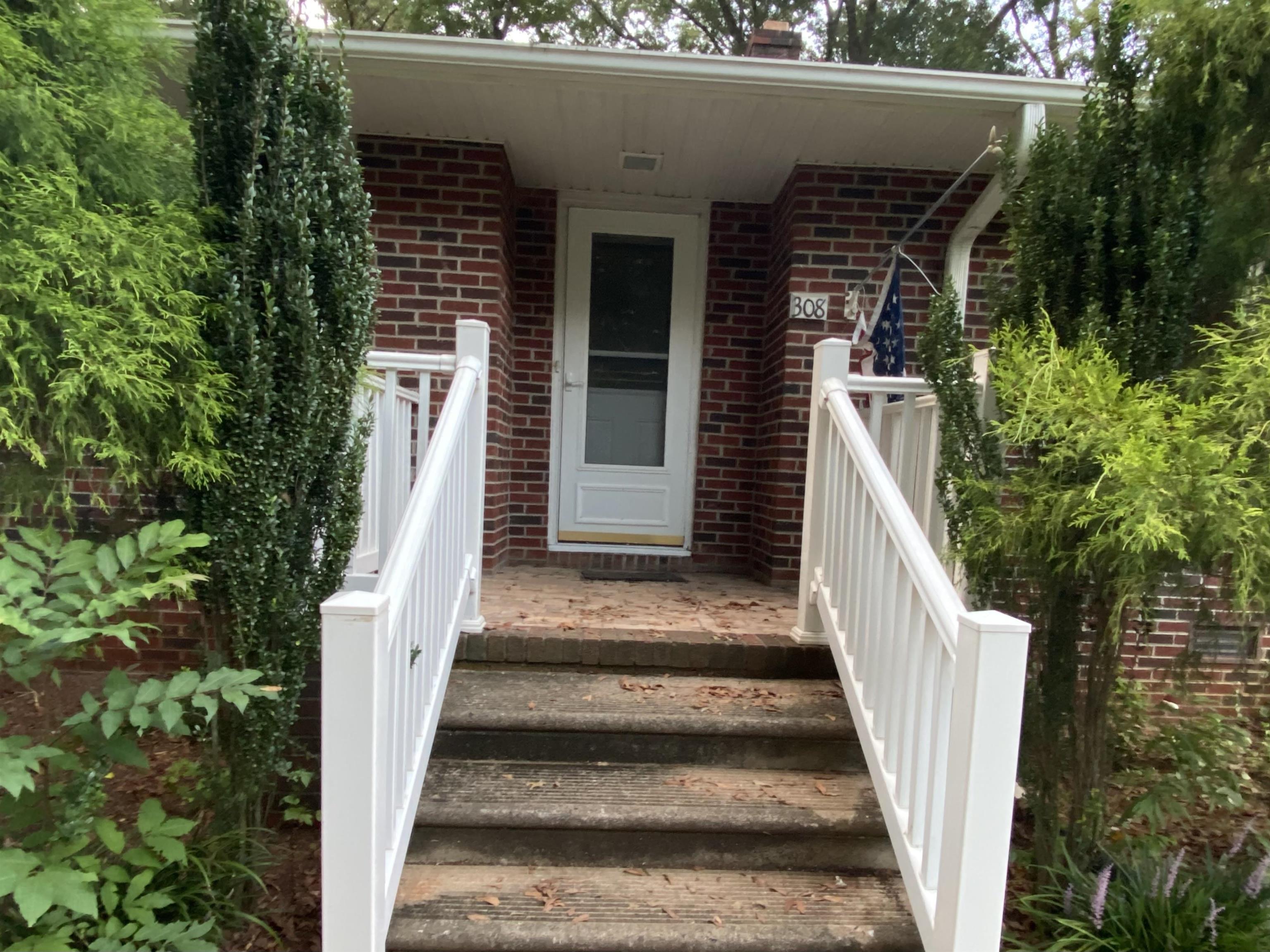 308 Tucker Road Spartanburg, SC 29306 - Photo 2 of 30 Gallery Image 2