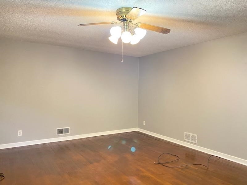 308 Tucker Road Spartanburg, SC 29306 - Photo 8 of 30 Gallery Image 8