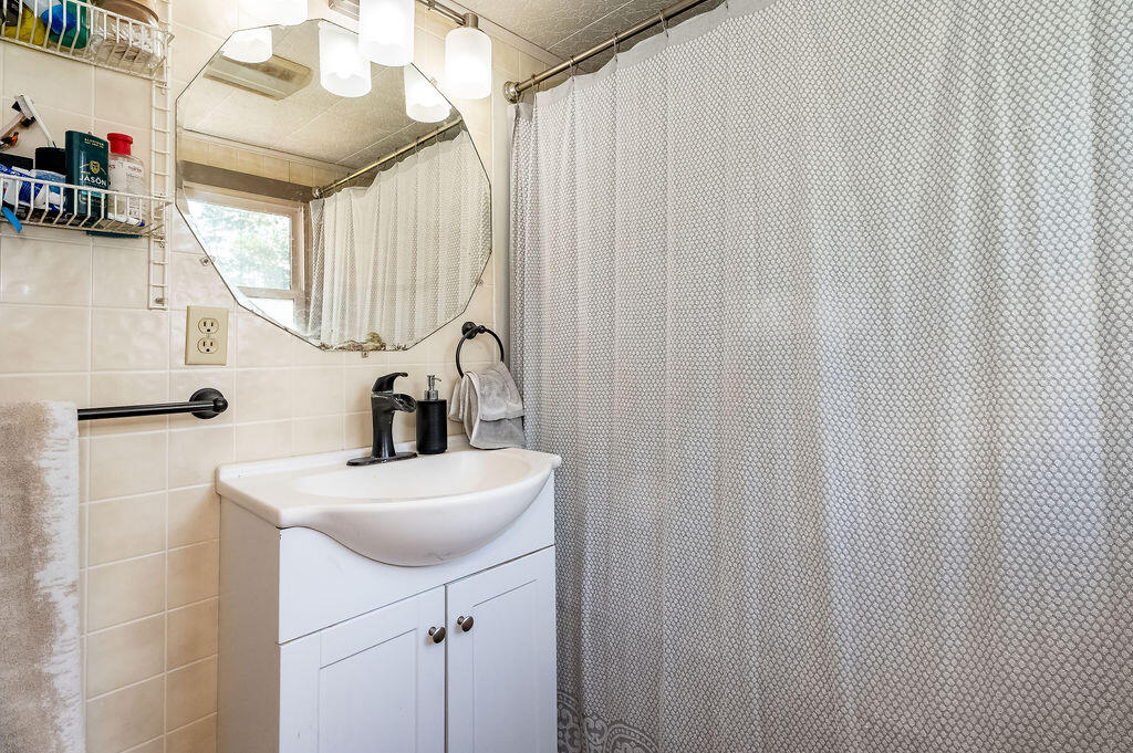 75 Blaisdell Corner Road Lebanon, ME 04027 - Photo 18 of 32 Bathroom