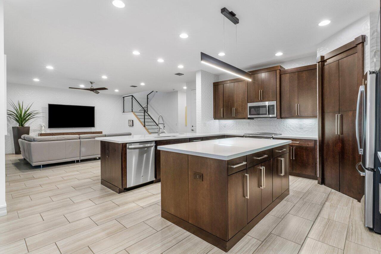 14130 Rock Salt Road Delray Beach, FL 33446 - Photo 13 of 47 013-14130RockSaltRoad-DelrayBeach-FL-334