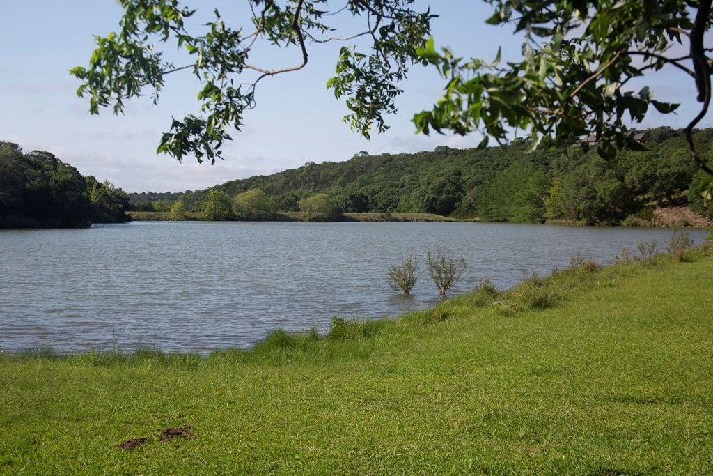 627 Lake Ridge Road Kerrville, TX 78028 - Photo 11 of 13