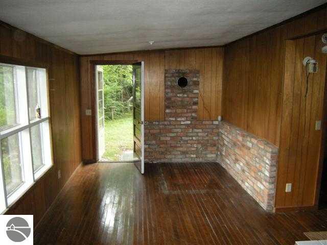 5460 Hodge Road Kingsley, MI 49649 - Photo 11 of 15 1739968-10.JPG