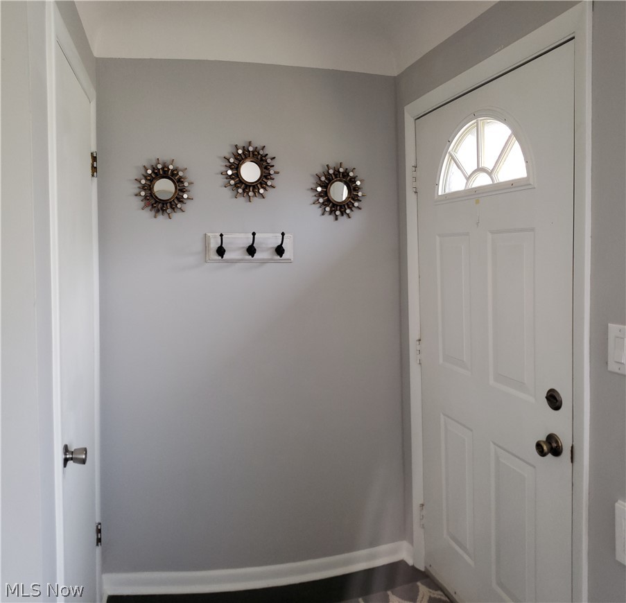 1731 Empire Road Wickliffe, OH 44092 - Photo 2 of 18 Welcome home!