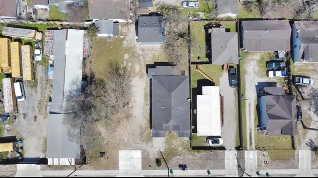 $950 | 7919 Brays Street, Unit C, Houston, TX 77012