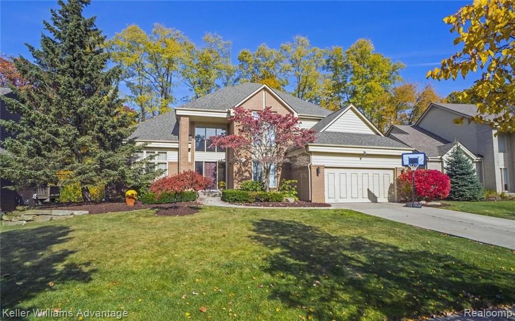 5259 Park Ridge Drive West Bloomfield, MI 48323 - Photo 1 of 39
