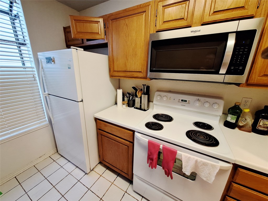 2409 Leon Street, Unit 108 Austin, TX 78705 - Photo 8 of 14