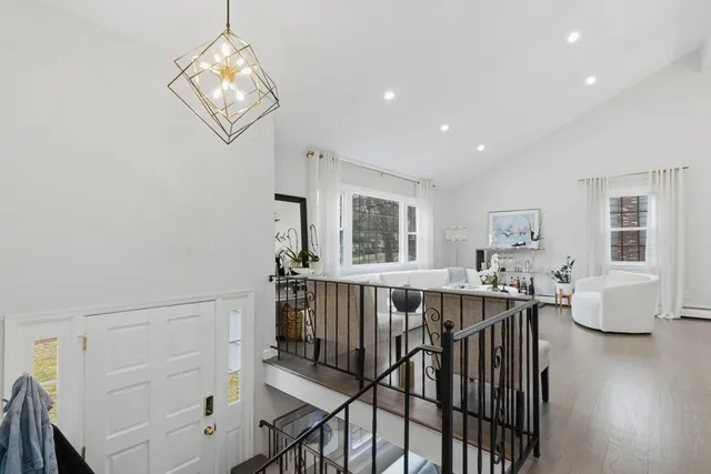 $950,000 | 5 Nyselius Place, Stamford, CT 06905