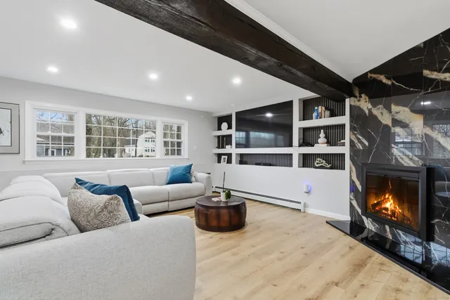 $950,000 | 5 Nyselius Place, Stamford, CT 06905