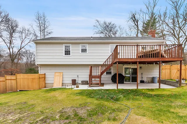 $950,000 | 5 Nyselius Place, Stamford, CT 06905