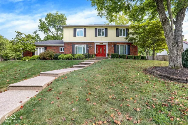 $429,900 | 6831 Kingswood Drive, Indianapolis, IN 46256