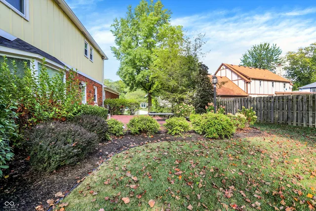 $429,900 | 6831 Kingswood Drive, Indianapolis, IN 46256