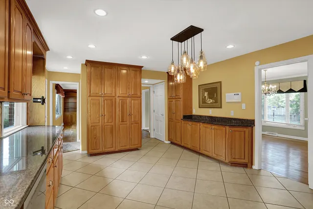 $429,900 | 6831 Kingswood Drive, Indianapolis, IN 46256